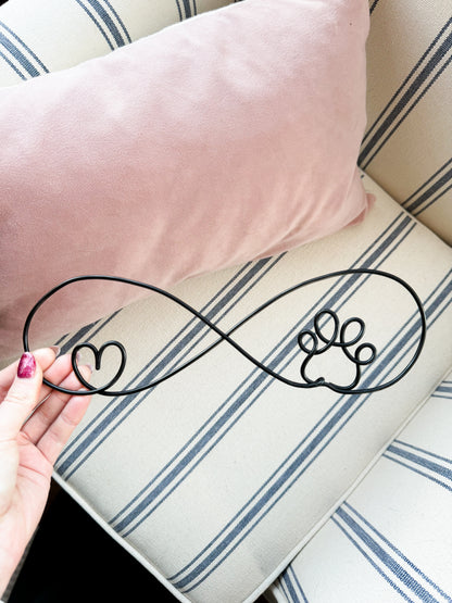 Wire Infinity Paw Sign