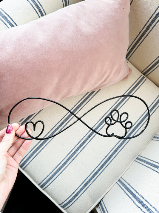 Wire Infinity Paw Sign