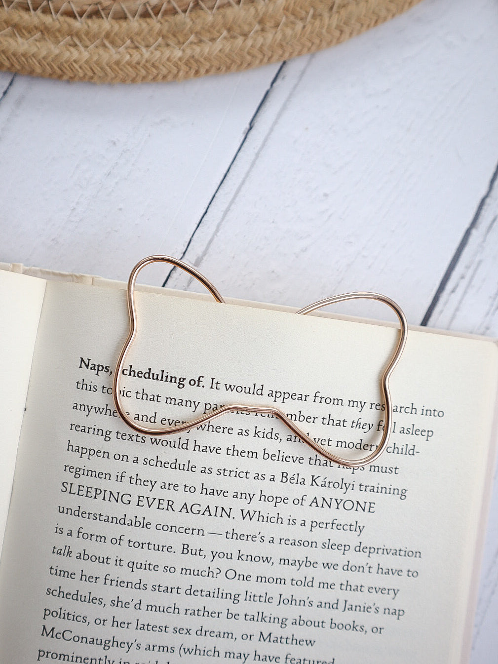 Wire Bow Bookmark