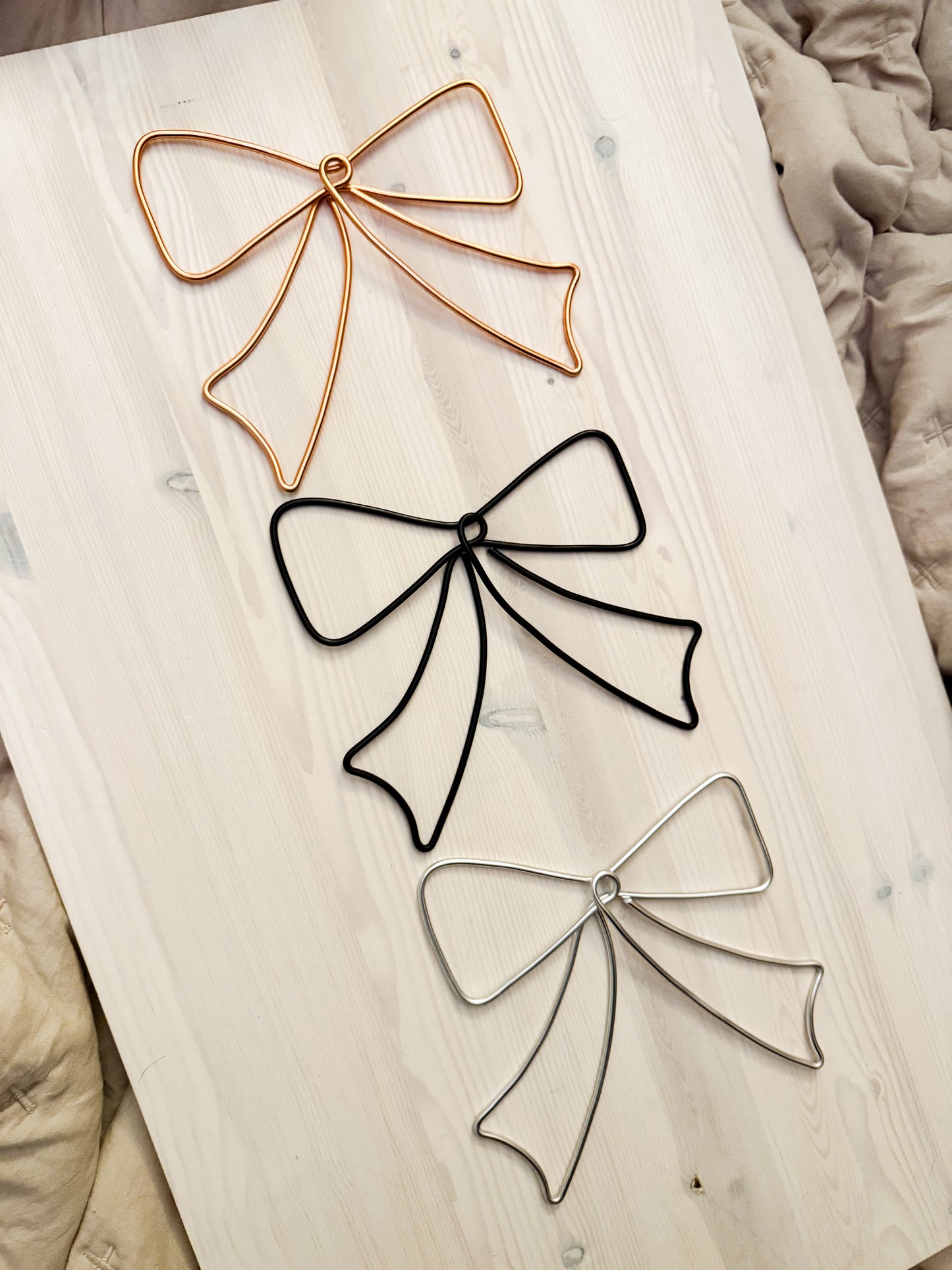 Wire Bow