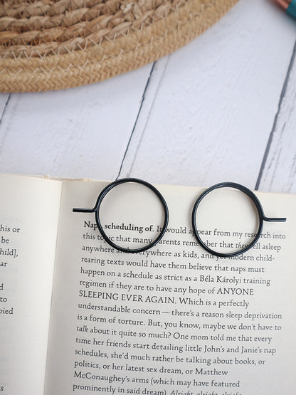 Wire Glasses Bookmark