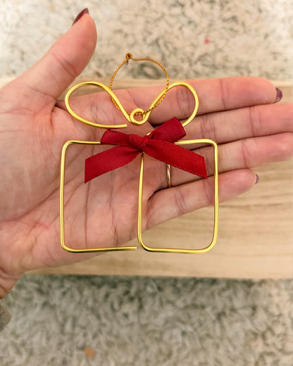 Wire Christmas Present