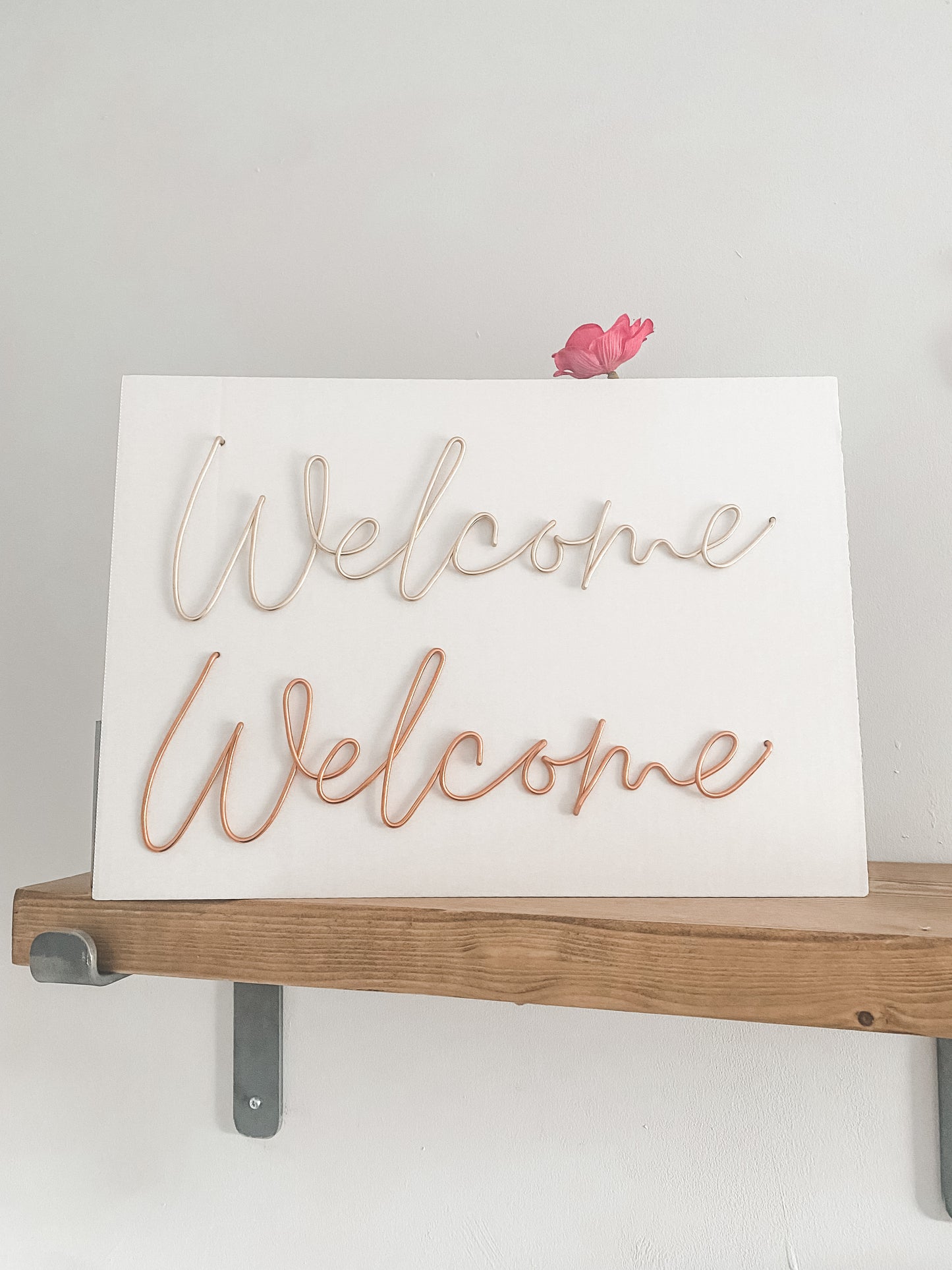 Wire Welcome Sign