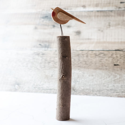 Wooden Robin on Stump
