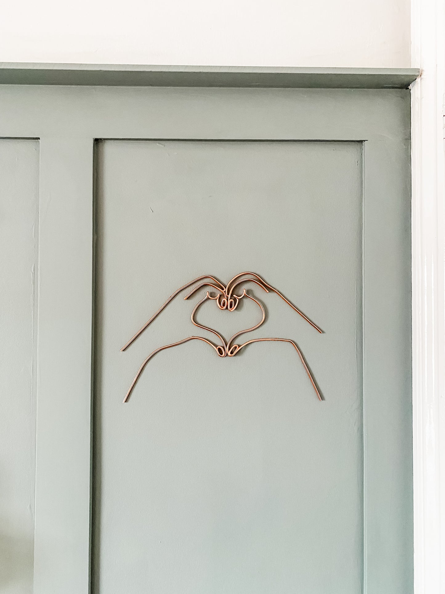 Wire Heart Hands