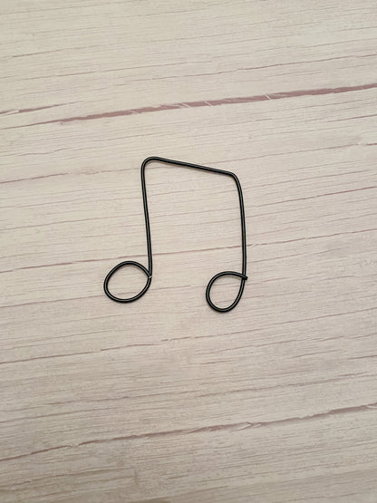 Wire Musical Notes