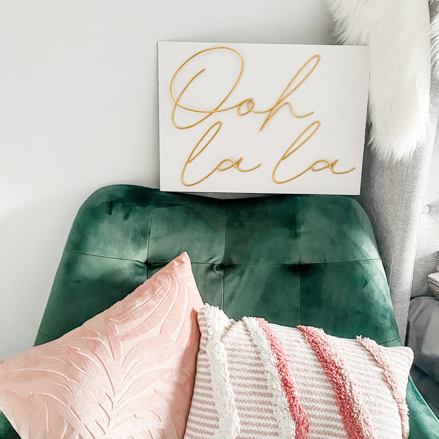 'Ooh la la' Wire Sign