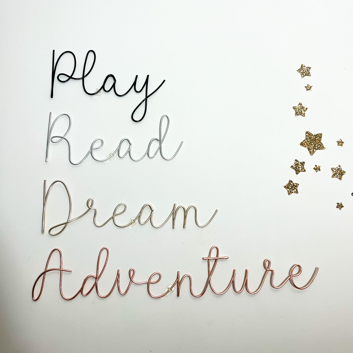 'Dream' Wire Sign